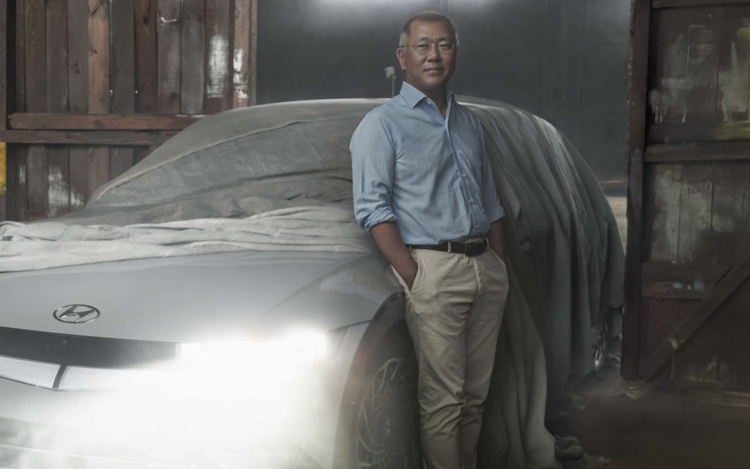 Hyundai Motor Group Executive Chair Euisun Chung Dinobatkan MotorTrend Person of the Year 2023